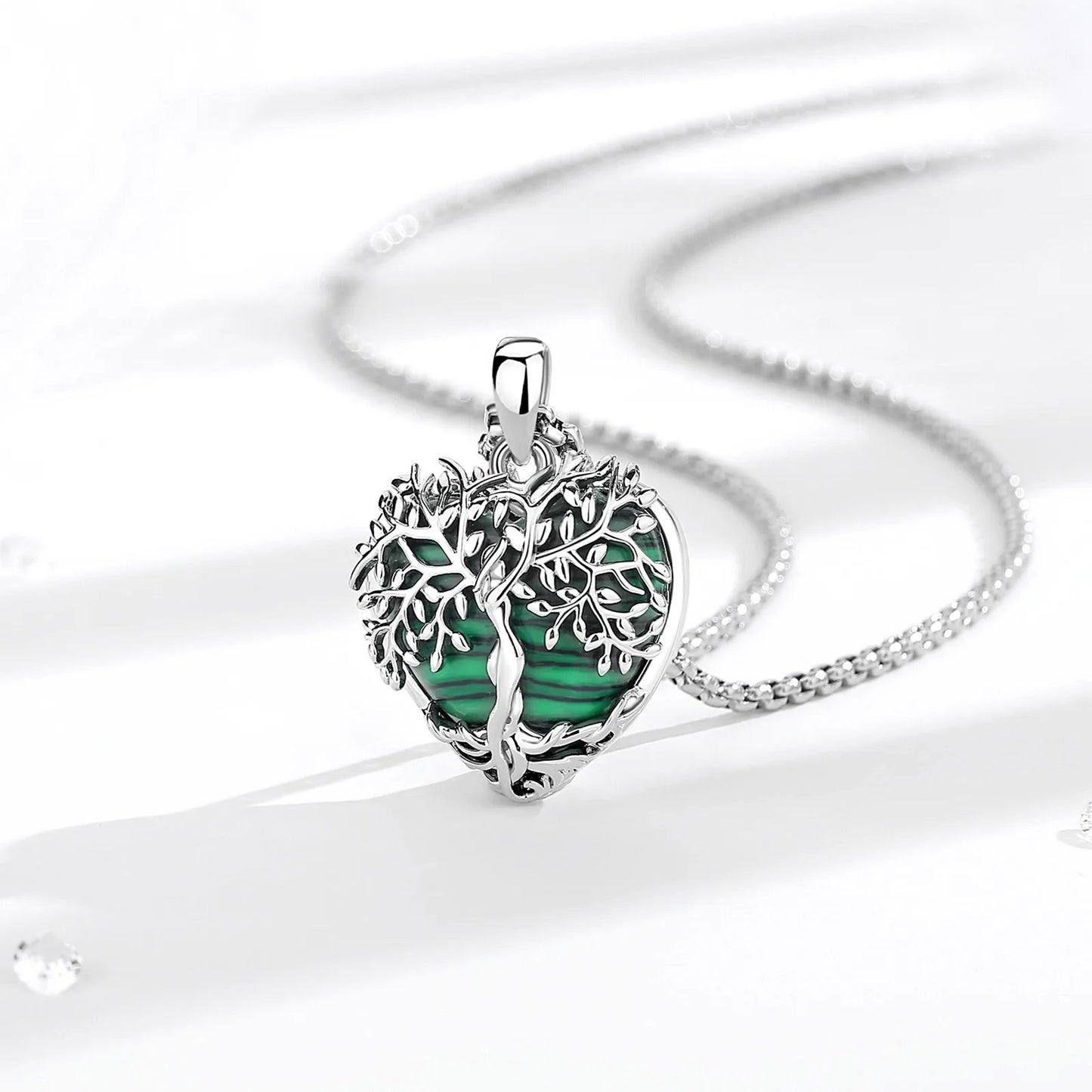 Arbre de vie collier coeur vert