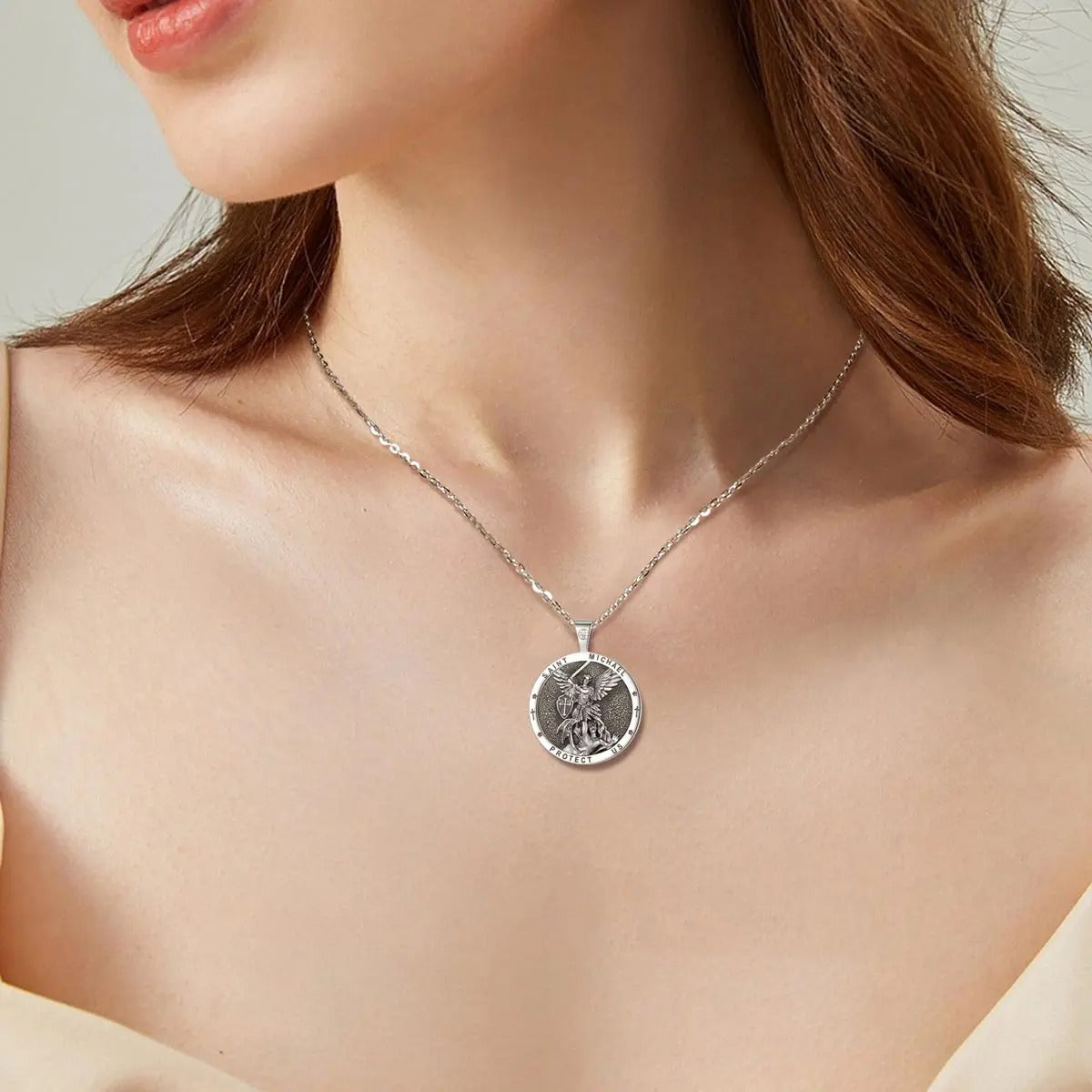 Collier archange Michael cou