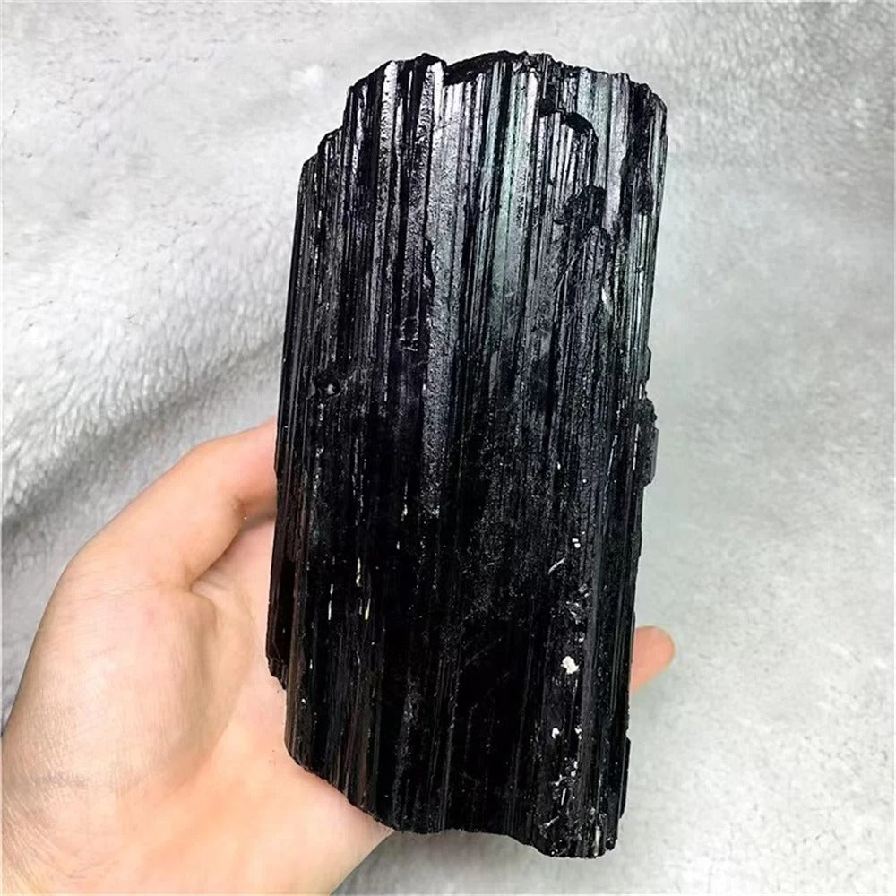 Pierre naturelle tourmaline noire brut zoom