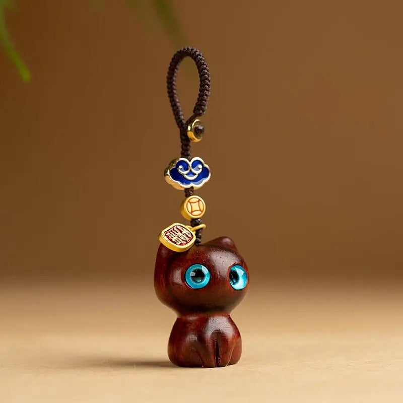 Porte clef chat porte bonheur bois