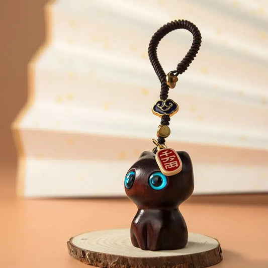 Porte clef chat porte bonheur presentation