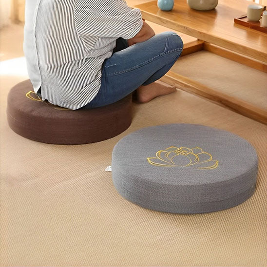 coussin yoga lotus assis